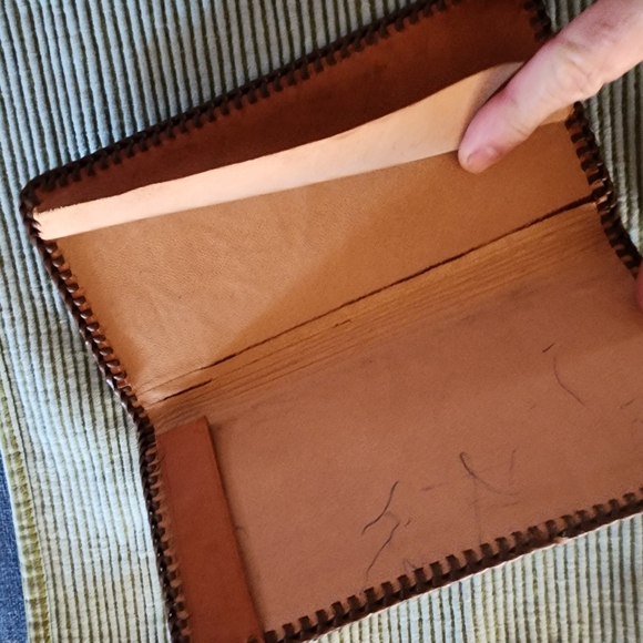 Vintage Tooled Leather Check book holder - Picture 5 of 5